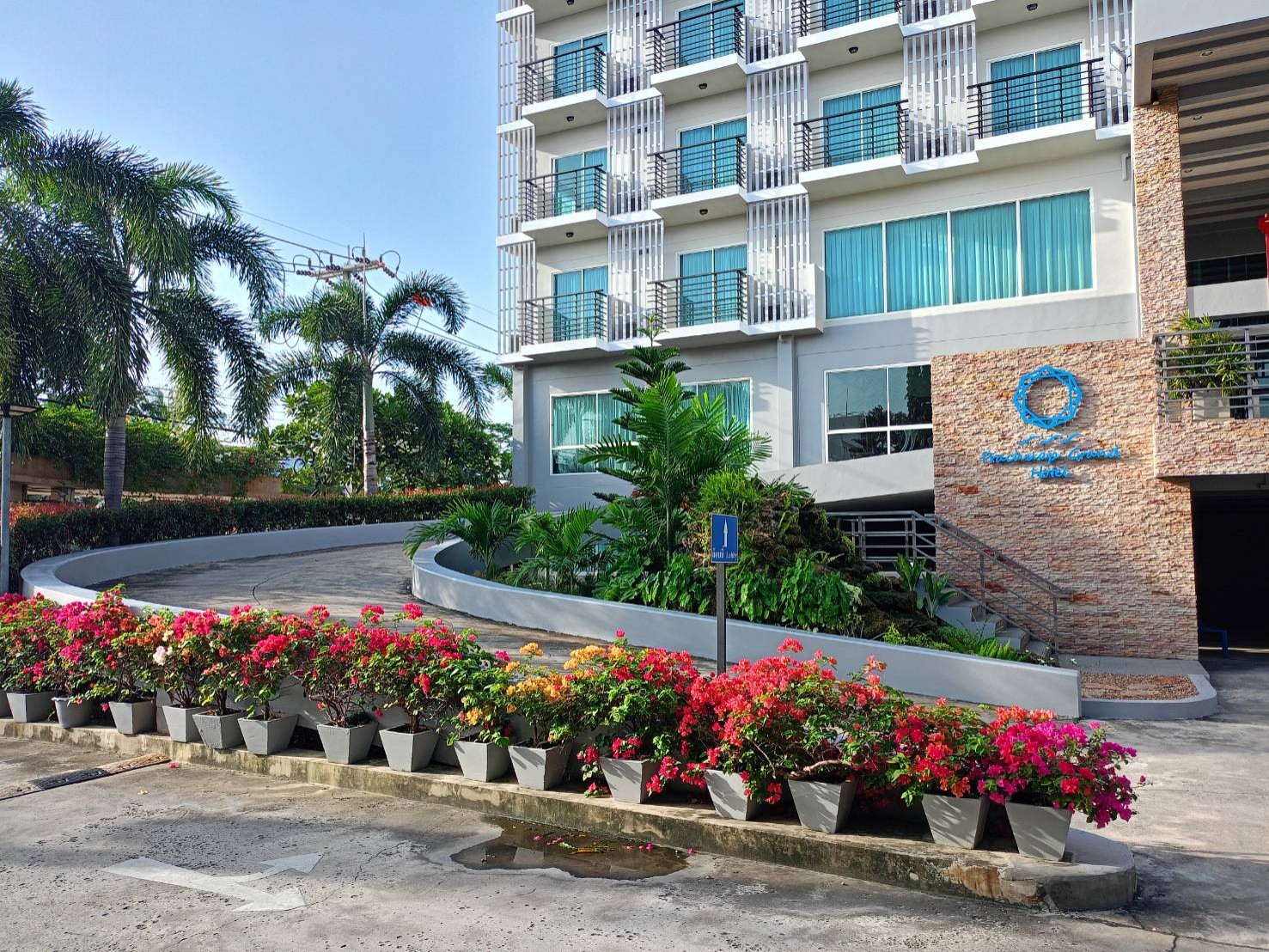 Prachuap Grand Hotel